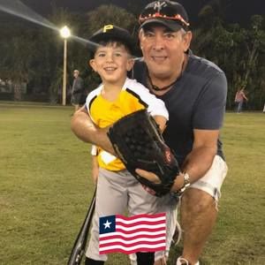 Meet your Posher, Carlos